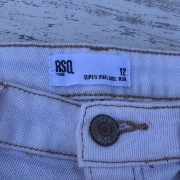 RSQ WHITE JEAN SHORTS | SIZE 12 - Picture 3 of 4